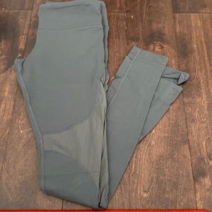 Alo Yoga leggings